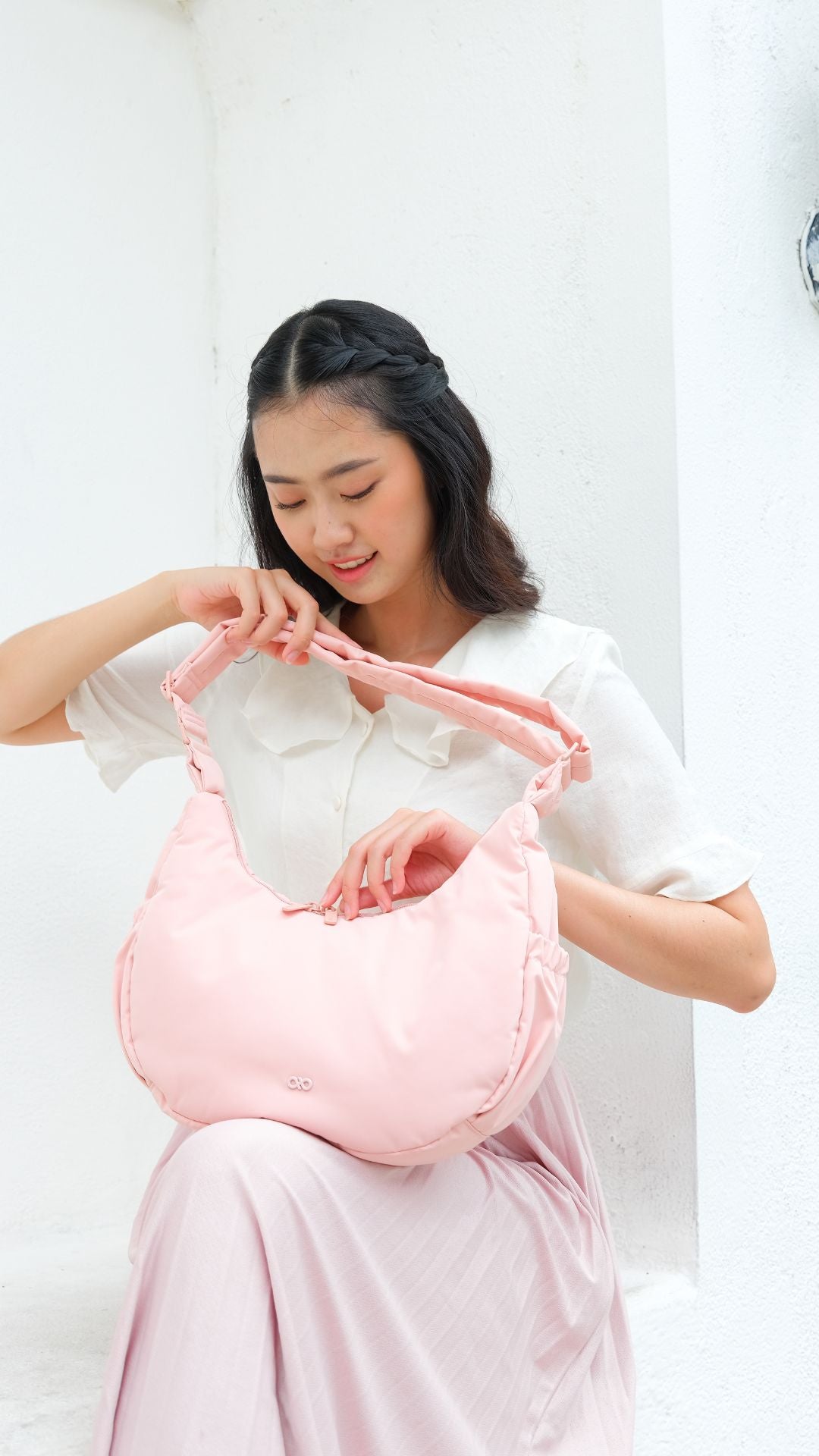 L COSY LUXE CRESCENT BAG IN BLUSH