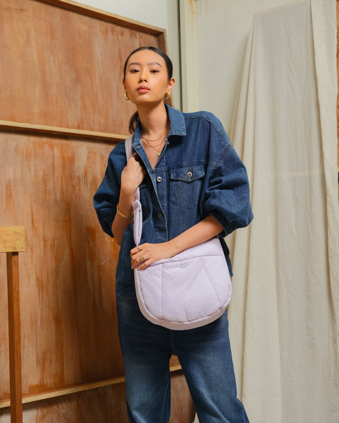 COSY PUFFY CROSSBODY BAG IN LILAC