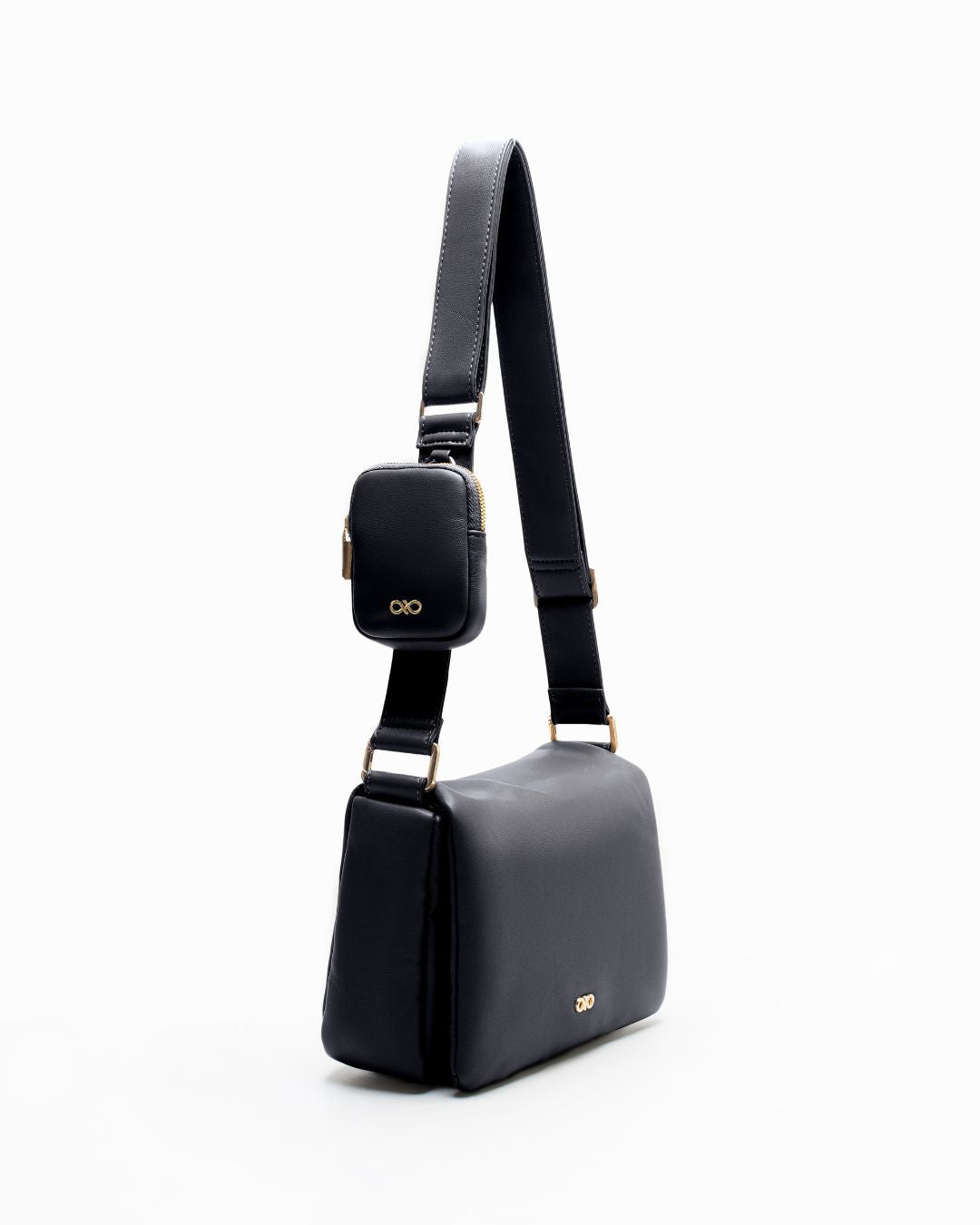 CUSHY SLING BAG IN BLACK