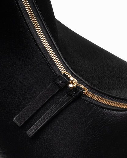 HERA HOBO BAG IN BLACK